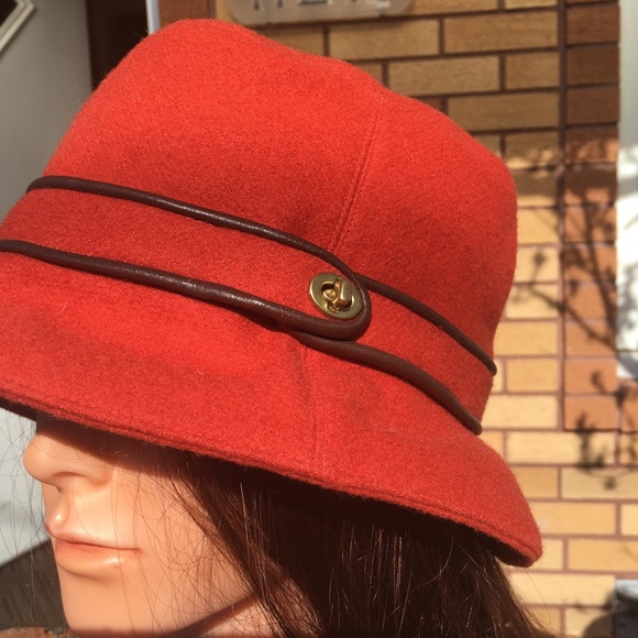 Coach Bucket Hat - Picture 6 of 7